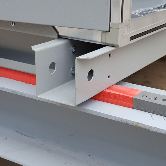 Bearing of Air handling unit on Sylomer strips